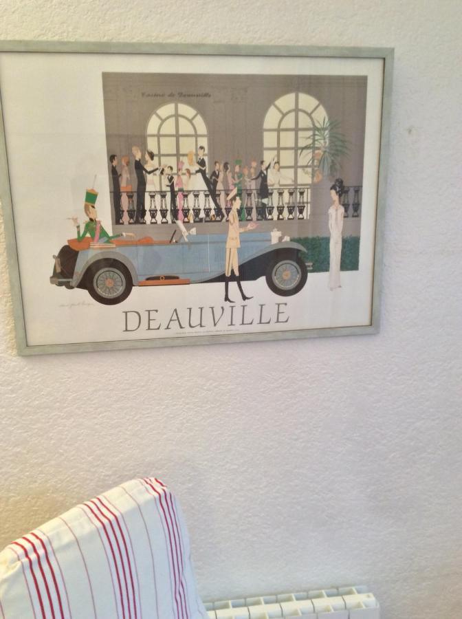 Agreable Appartement Dans Le Vieux Trouville Eksteriør bilde